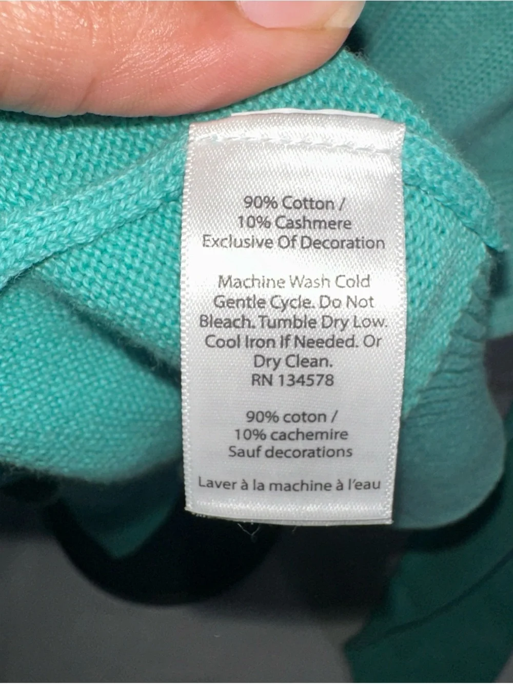 Vineyard Vines Men’s V-Neck Sweater in Mint Green
